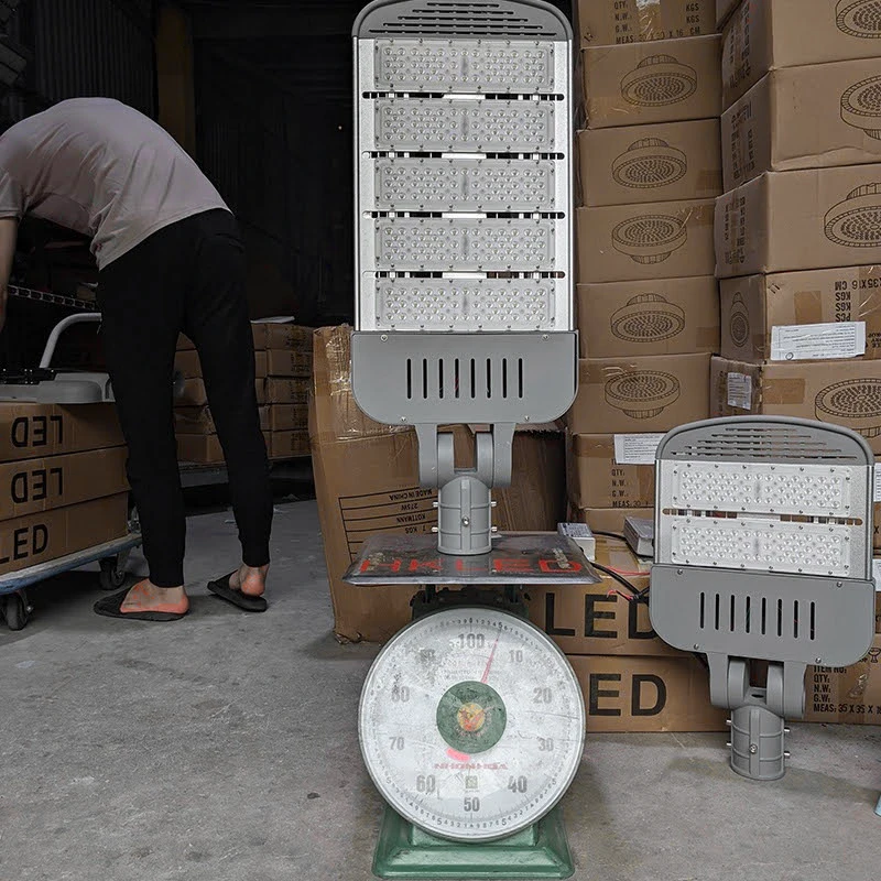 Đèn LED đường phố D14 chip LED SMD - Công suất 250W - Ảnh 9