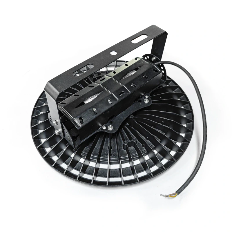 Đèn LED chiếu sáng nhà thi đấu 200W Hàng Việt Nam chất lượng cao - UFO X01 - Ảnh 5