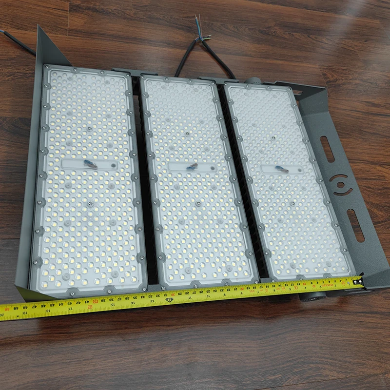 Đèn pha sân bóng đá 600W Hàng Việt Nam chất lượng cao - P04 - Ảnh 5