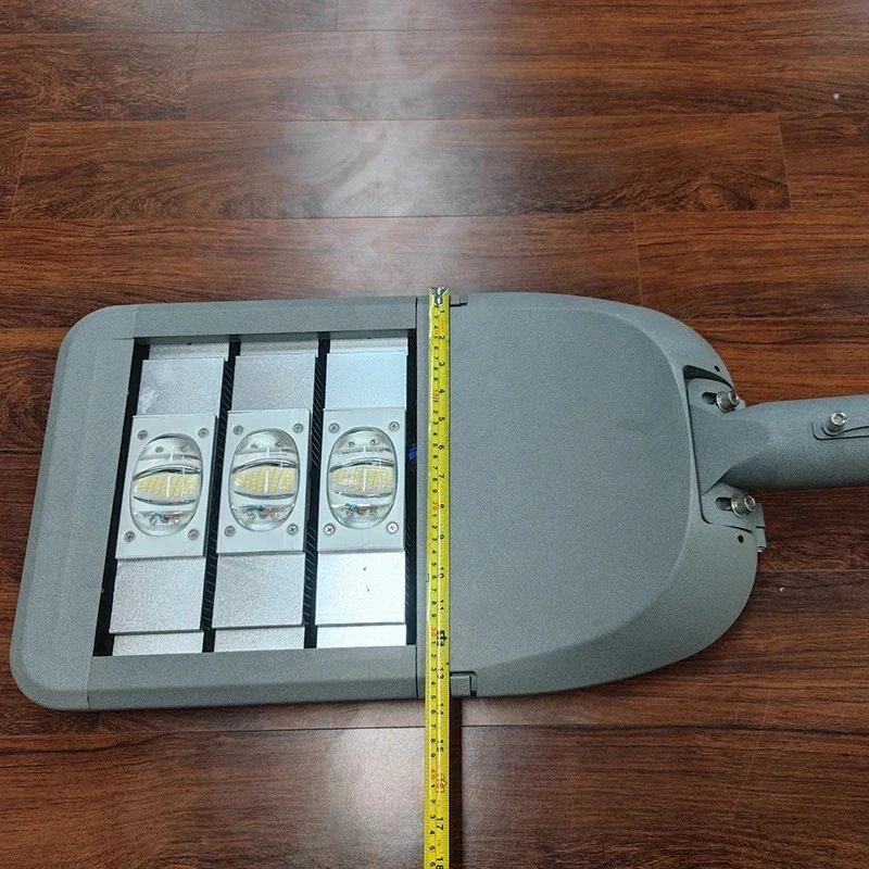 Đèn đường cao áp 150W hàng Việt Nam - D02 - Ảnh 6