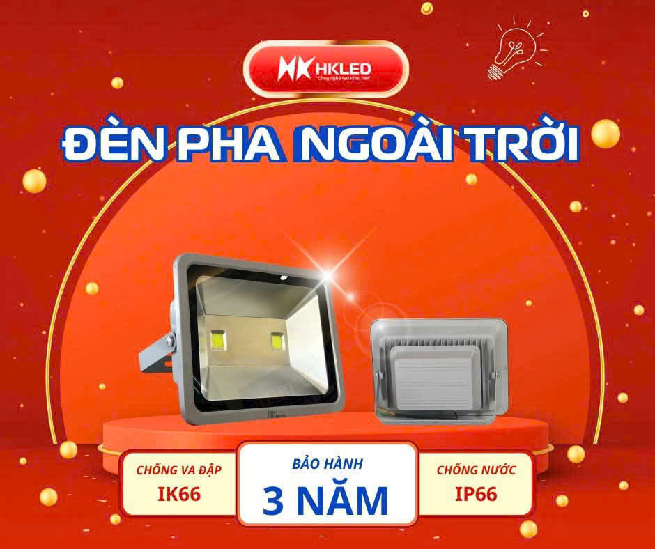 .Đèn pha sân bóng đá năng lượng mặt trời công suất 200w